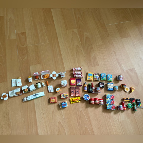 Mini brands - Picture 1 of 5